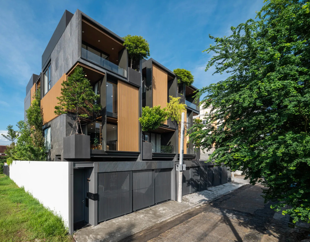 ขายทาวน์โฮมลาดพร้าว101 แฮปปี้แลนด์ : 🚀 ทาวน์โฮม3.5ชั้น ลาดพร้าว112 - 485ตรม. 54ตารางวา 3นอน4น้ำ3จอด แต่งสวย พร้อมเข้าอยู่ 092-545-6151 (ทิม)