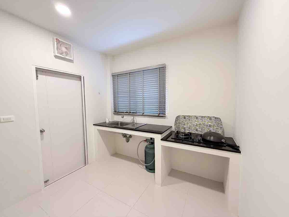 For SaleHouseBangna, Bearing, Lasalle : Discount of 1 million!! 🔥 Shocking value 🏡Centro Bangna - The most HOT detached house at this time 🔥 Next to Mega Bangna, only 1 kilometer • Hurry and make an appointment to view, there is only one house 081-152-6154 • 3 bedrooms, 164 sq m., only 8.5 mill