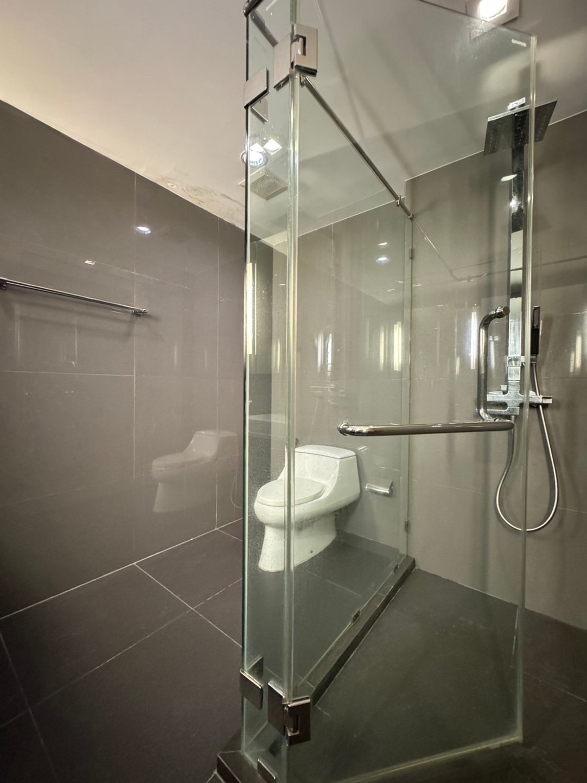 คอนโดสาทร นราธิวาส : ขายด่วน The Hudson Sathorn 7 , ราคาสุดพิเศษ, 3 ห้องนอน