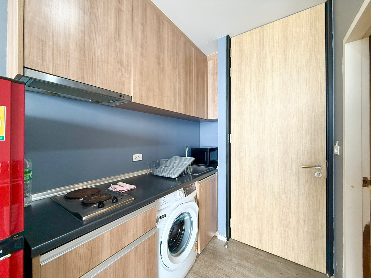 For SaleCondoLadprao, Central Ladprao : Urgent sale🌈✨ The issara Ladprao, high floor, very cheap price, beautiful view, only 2.99 MB. Call 092-2462653 Donut