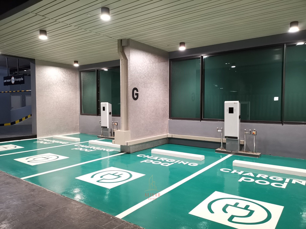 For RentCondoSukhumvit, Asoke, Thonglor : RC012126 Condo for rent at Rhythm Ekkamai near BTS Ekkamai