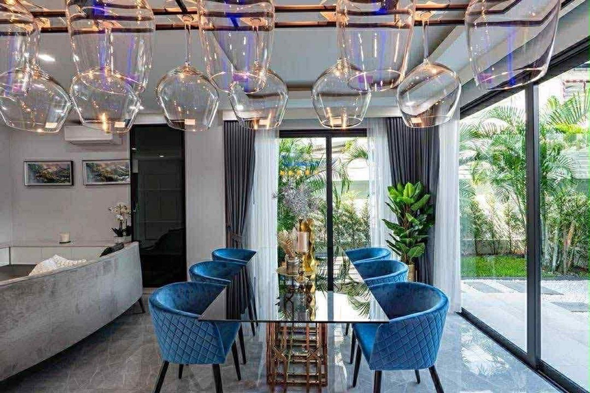 ขายพัทยา บางแสน ชลบุรี สัตหีบ : 🌴 🔥 HOT SALE – Jomtien Pool Villa 🔥 🌴Ready to move in!📍 Location: Jomtien Beach – Only 1 km from the beach!