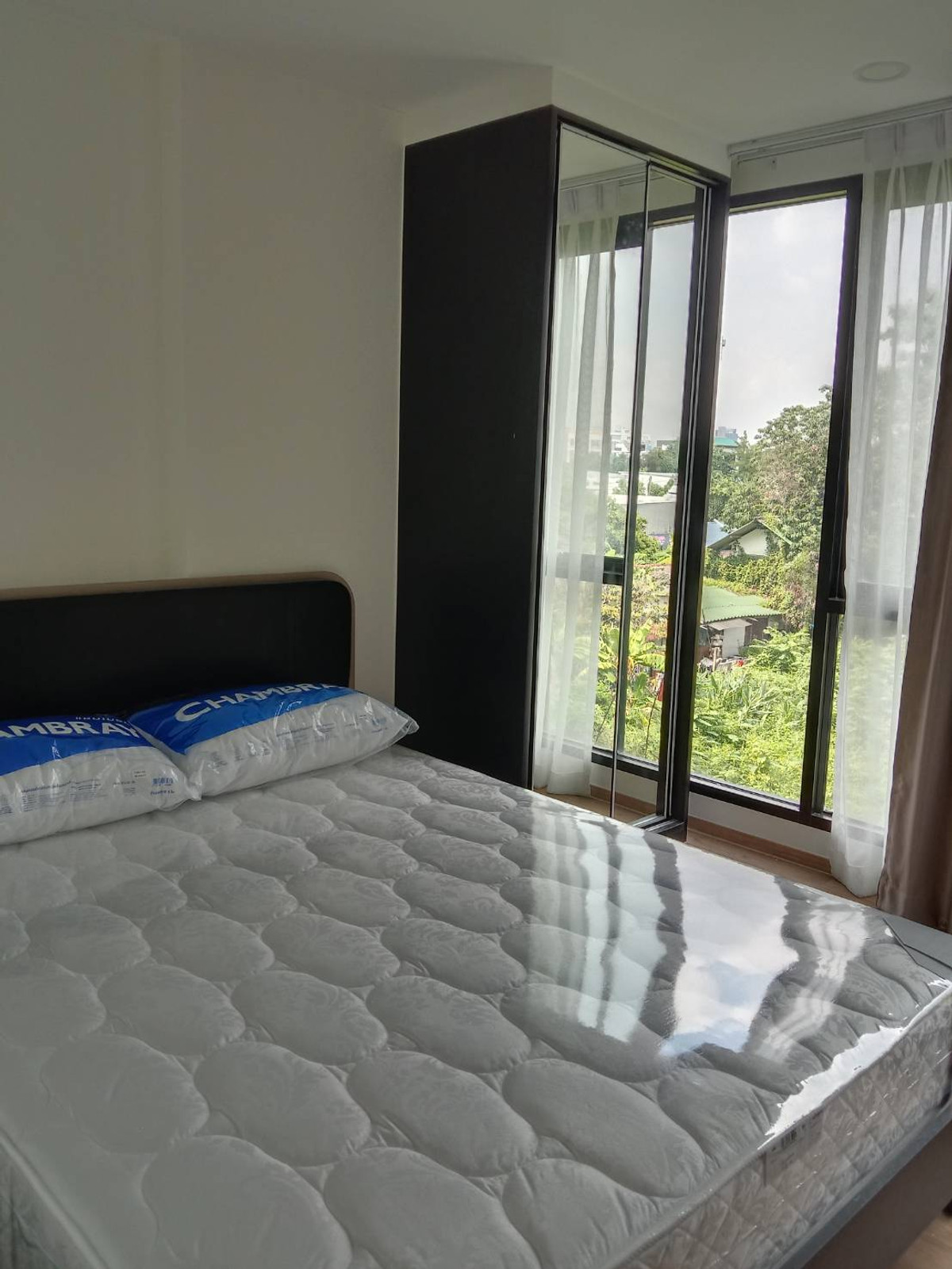 For RentCondoRatchadapisek, Huaikwang, Suttisan : urgent !! Rent 9,000 🔥 Ready to move in Condo Cybiq Ratchada 32 near Wang Hin / Soi Suea Yai / MRT Lat Phrao 📢 Line id : @085pucam 🎯 YKP Rental Condo