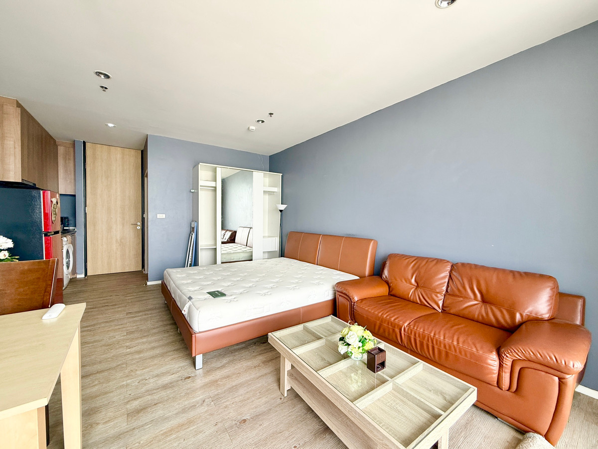 For SaleCondoLadprao, Central Ladprao : Urgent sale🌈✨ The issara Ladprao, high floor, very cheap price, beautiful view, only 2.99 MB. Call 092-2462653 Donut