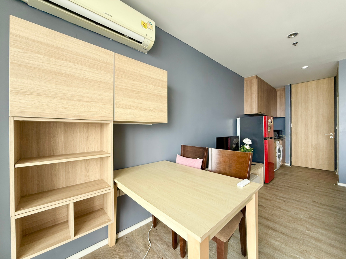 For SaleCondoLadprao, Central Ladprao : Urgent sale🌈✨ The issara Ladprao, high floor, very cheap price, beautiful view, only 2.99 MB. Call 092-2462653 Donut