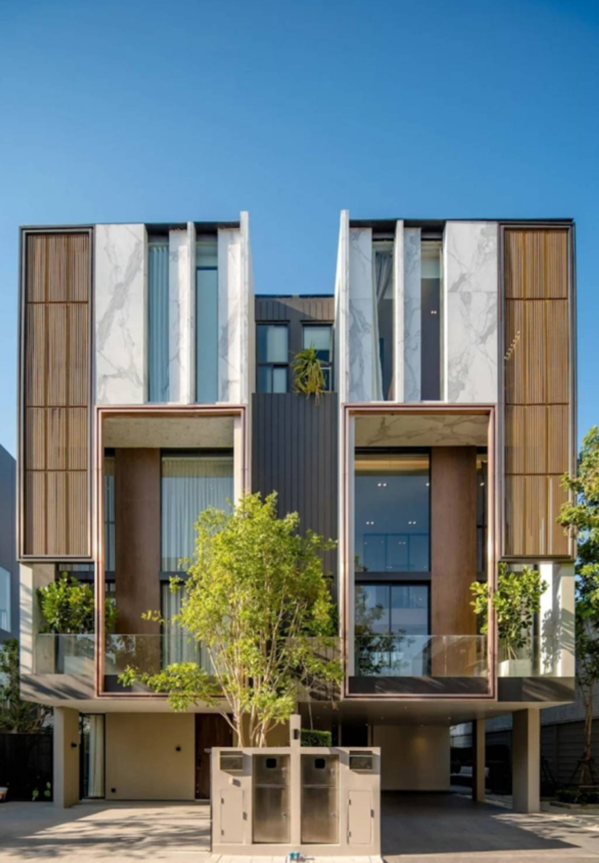 ขายทาวน์โฮมลาดพร้าว เซ็นทรัลลาดพร้าว : ✨ For Sale: Novel Residence Ladprao 18 ✨ 💰 Only 20,900,000 THB ราคาดีสุดครับ ทำเลดีมากครับ เพียงซื้อผ่านเรา ทางเรายินดีมอบCash Backหลังโอนให้พิเศษ มีบ้านพร้อมนัดชมครับ สนใจติดต่อ คุณเจมส์มาร์ ผู้จัดการ