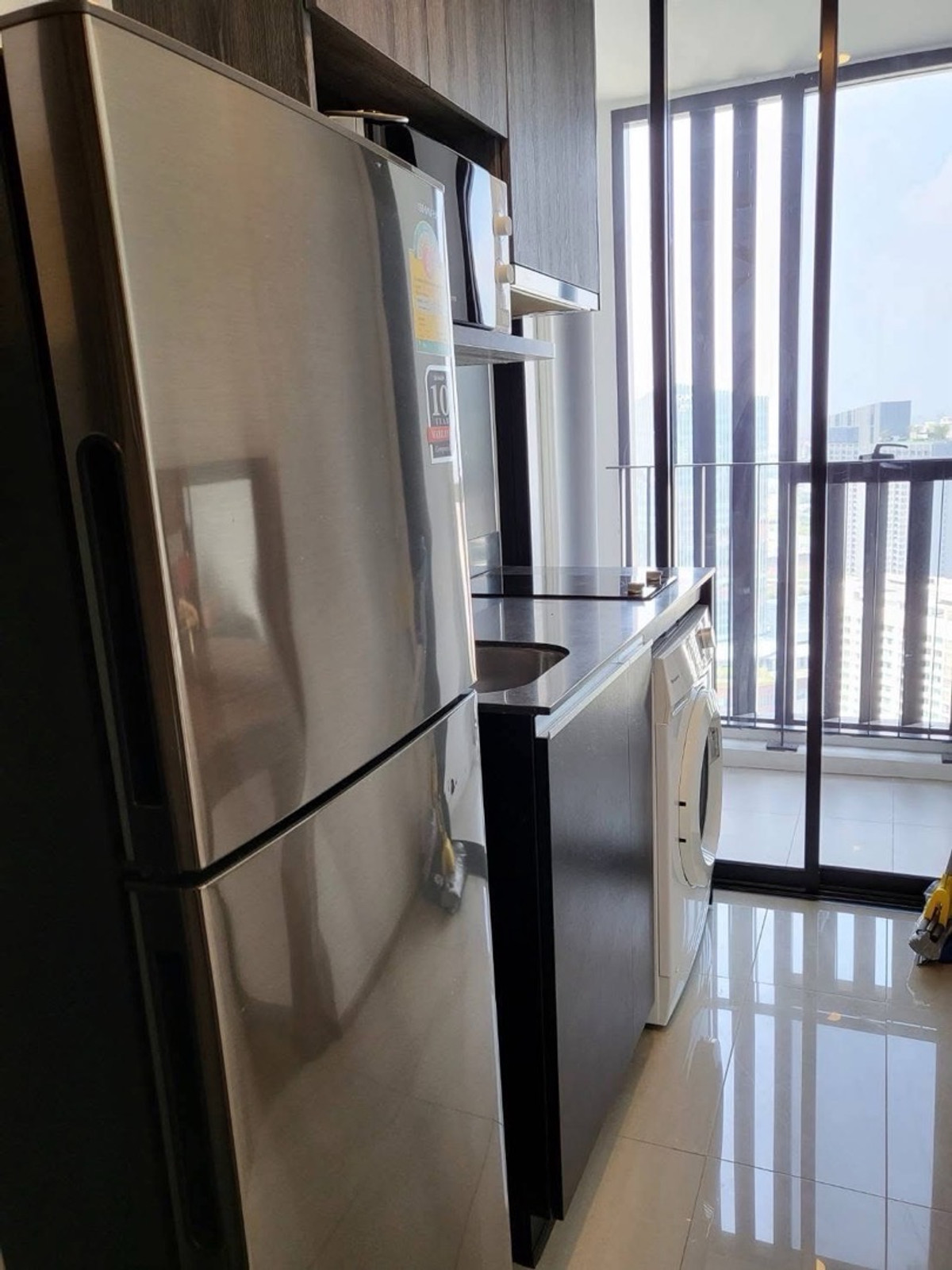 For RentCondoSiam Paragon ,Chulalongkorn,Samyan : For rent Ashton Chula-Silom, 42nd floor, size 25 sq m, price 22,000 baht.