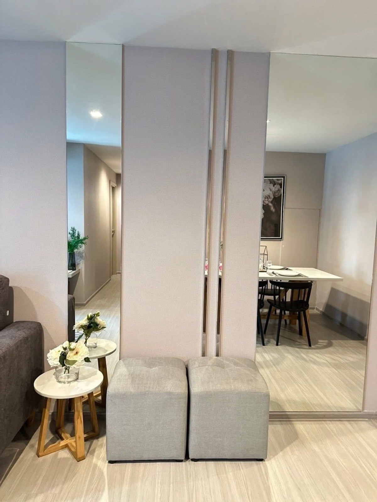 ให้เช่าคอนโดลาดพร้าว เซ็นทรัลลาดพร้าว : ให้เช่า คอนโด Life ลาดพร้าว ขนาดห้อง : 75 ตร.ม ชั้น : 11 ตึก/อาคาร : B 2ห้องนอน2ห้องนำ้ ราคา : 35,000 บาท สถานที่ใกล้เคียง : ติด bts สถานีห้าแยกลาดพร้าว