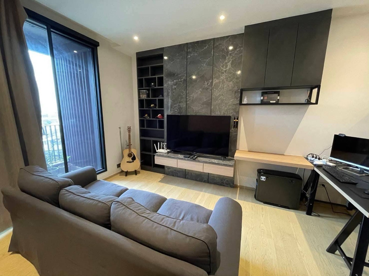 ให้เช่าคอนโดพระราม 9 เพชรบุรีตัดใหม่ RCA : ให้เช่าด่วนคอนโด Ashton Asoke-Rama9  ชั้น 10-20 อาคาร Alpha วิวเซ็นทรัล ขนาด  40 ตร.ม. 1 ห้องนอน ราคา 33,000 บาท พร้อมอยู่ ต่อรองได้นิดหน่อย 