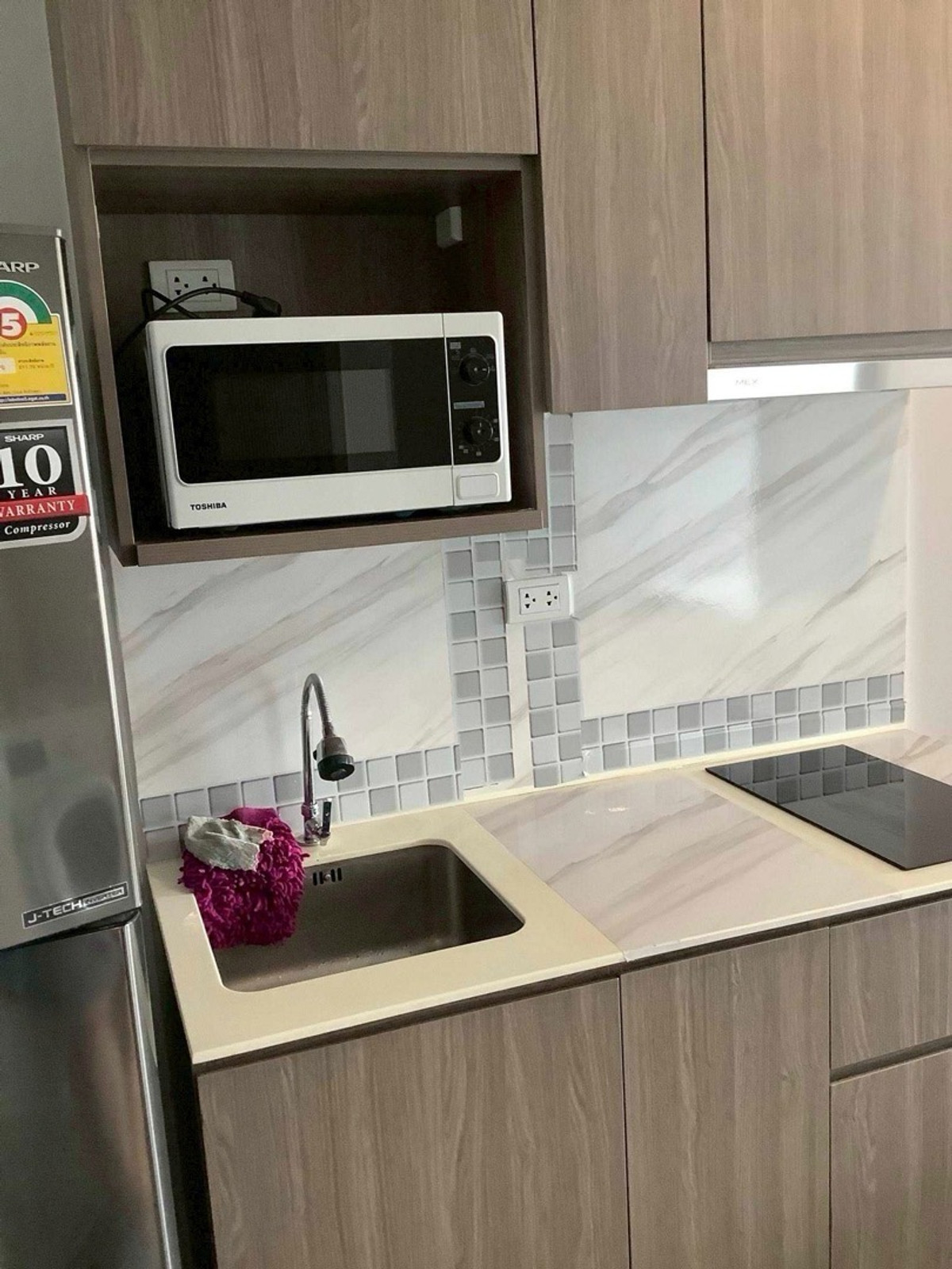 ให้เช่าคอนโดปิ่นเกล้า จรัญสนิทวงศ์ : @condocurator📍ให้เช่า The Parkland Charan - Pinklao เฟอร์นิเจอร์ครบ มีเครื่องซักผ้า [PM4164]