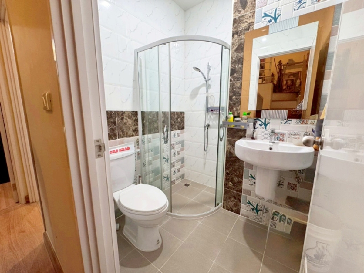 ขายทาวน์โฮมเกษตร นวมินทร์ ลาดปลาเค้า : ขาย ทาวน์เฮ้าส์ 2 ชั้น โกลเด้น ทาวน์ 3 ลาดพร้าว เกษตรนวมินทร์ 21.7 ตรว 117 ตรม 4 นอน 3 น้ำ บ้านหลังมุม