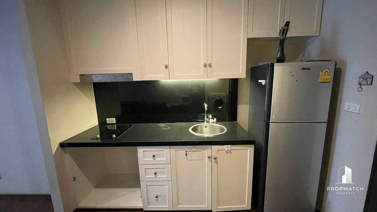 For RentCondoSukhumvit, Asoke, Thonglor : ⚡️Cheapest in the building⚡️Noble remix thongloah 41 Sqm 20,000 B next to BTS Thonglor, has skywalk. If interested, contact to make an appointment to see Putter 0928895628 line : plustor_ss