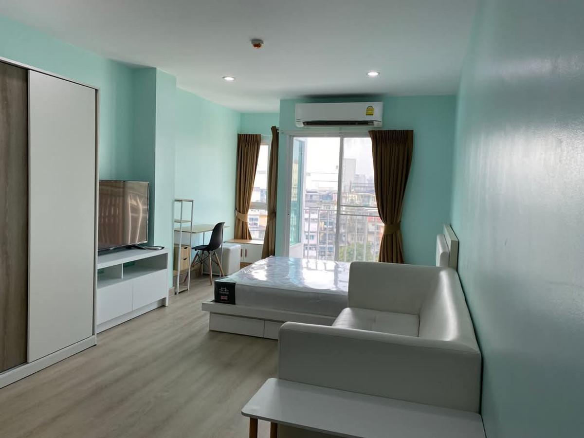 For RentCondoWongwianyai, Charoennakor : OMG2952  [ The Viva condo Sathon - Taksin ]  Nice Studio unit ++ Cheap RENT ++ available 12-Jan-26