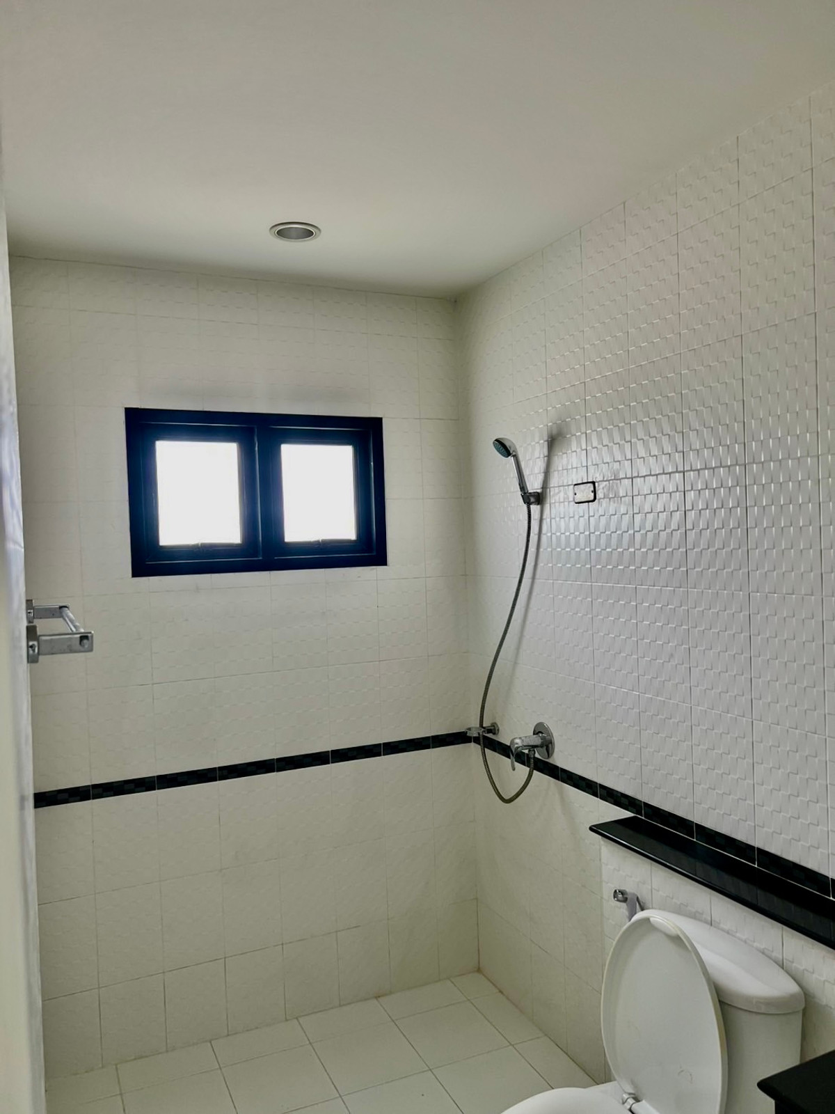 ขายโฮมออฟฟิศบางนา แบริ่ง ลาซาล : ขายโฮมออฟฟิศ 4 ชั้น ทำเลธุรกิจ ราคาดีที่สุดในโครงการ H2O Ram 2 – Suvarnabhumi (รามคำแหง 2 – วงแหวนตะวันออก)