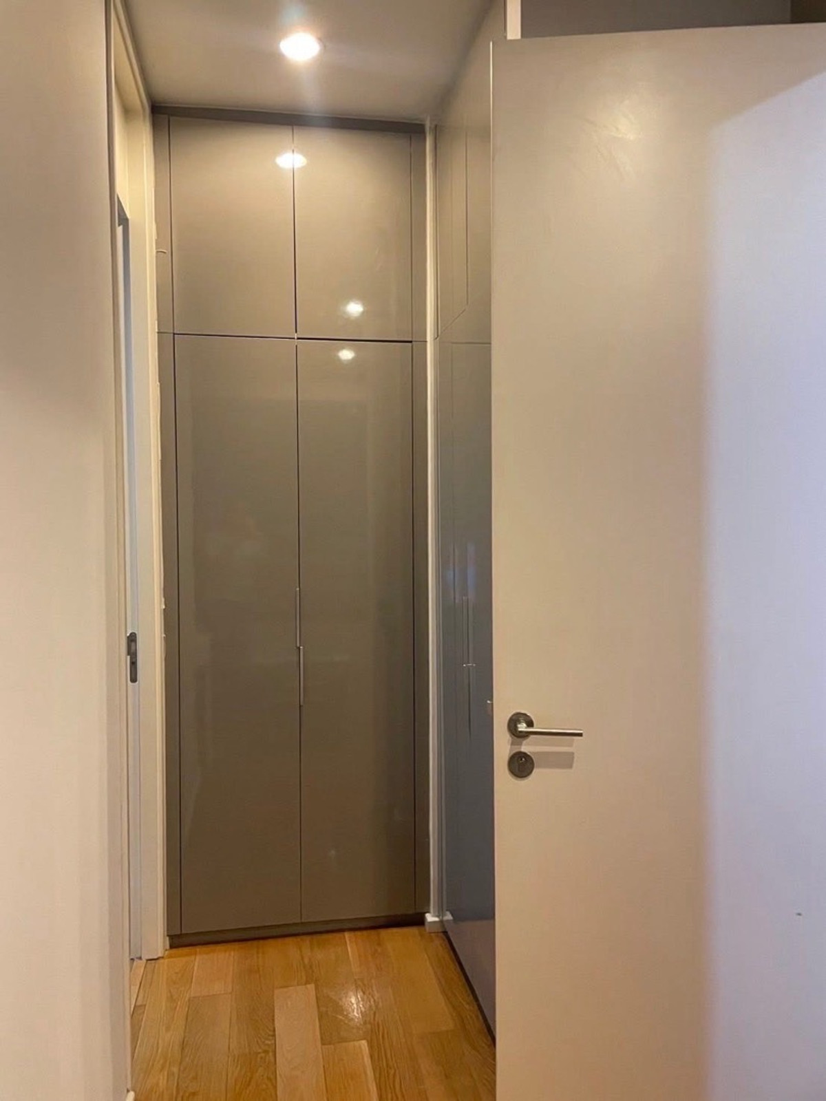 ให้เช่าคอนโดลาดพร้าว เซ็นทรัลลาดพร้าว : ให้เช่า คอนโด M Ladprao เลี้ยงสัตว์ได้🐾 ขนาดห้อง : 39 ตร.ม ชั้น : 9 วิว : สระว่ายนำ้ ราคา : 25,000 บาท สถานที่ใกล้เคียง : ติด bts สถานีห้าแยกลาดพร้าว