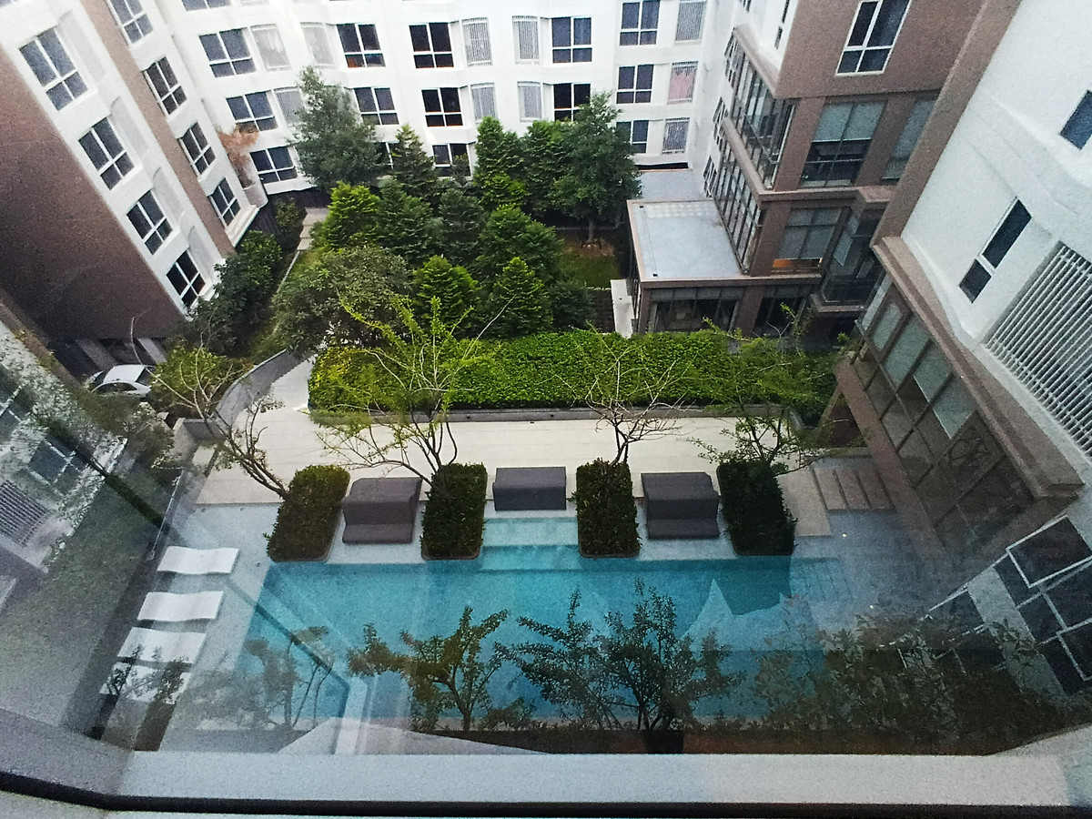 For SaleCondoKasetsart, Ratchayothin : Urgent sale! BLUE Condo Phaholyothin 35, best pool view in the project, fully furnished and ready to move in immediately.