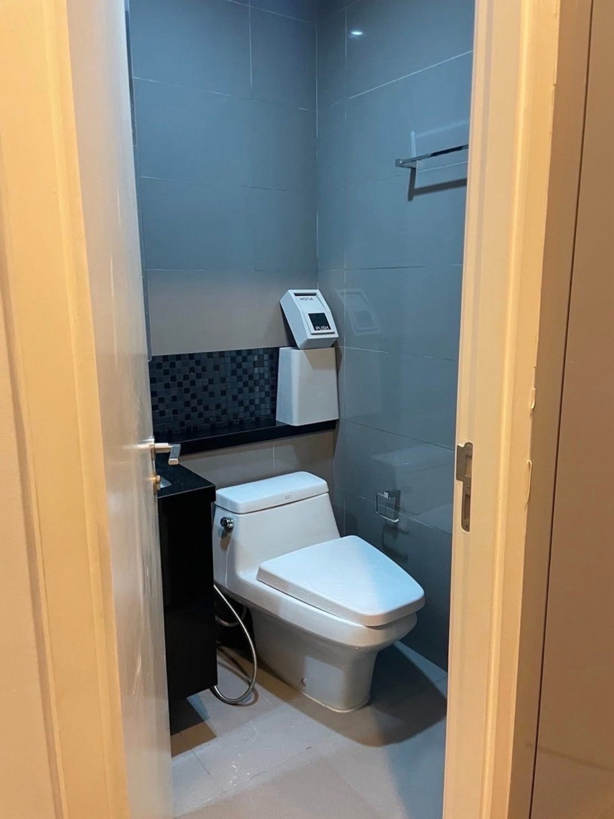 ให้เช่าคอนโดลาดพร้าว เซ็นทรัลลาดพร้าว : ให้เช่า คอนโด M Ladprao เลี้ยงสัตว์ได้🐾 ขนาดห้อง : 39 ตร.ม ชั้น : 9 วิว : สระว่ายนำ้ ราคา : 25,000 บาท สถานที่ใกล้เคียง : ติด bts สถานีห้าแยกลาดพร้าว