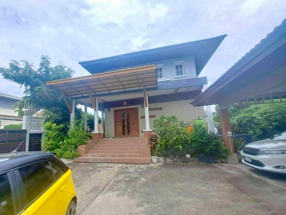 ขายบ้านบางนา แบริ่ง ลาซาล : ทำเลทอง ซอยแบริ่ง 13 (สุขุมวิท 107) บ้านใหญ่ ใจกลางสุขุมวิท บ้านเดี่ยว 2 ชั้น ใกล้ BTS แบริ่ง 221 ตร.ว. พร้อมอยู่ทันที