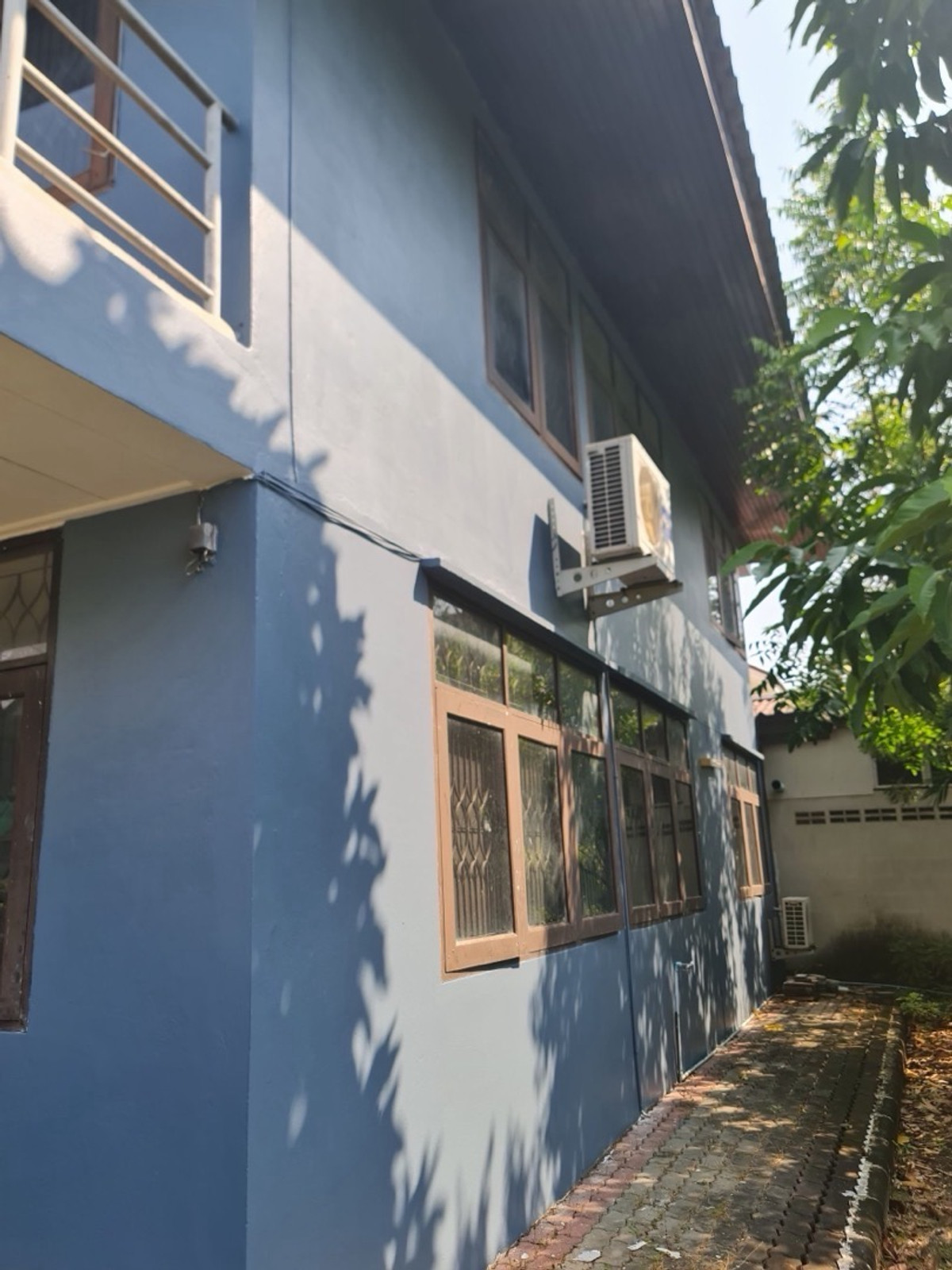 บ้านลาดพร้าว เซ็นทรัลลาดพร้าว : ขายและให้เช่าบ้านสวน ลาดพร้าว 1  ใกล้ MRT ลาดพร้าว และ BTS แยกลาดพร้าว เหมาะอยู่อาศัยและทำธุรกิจ