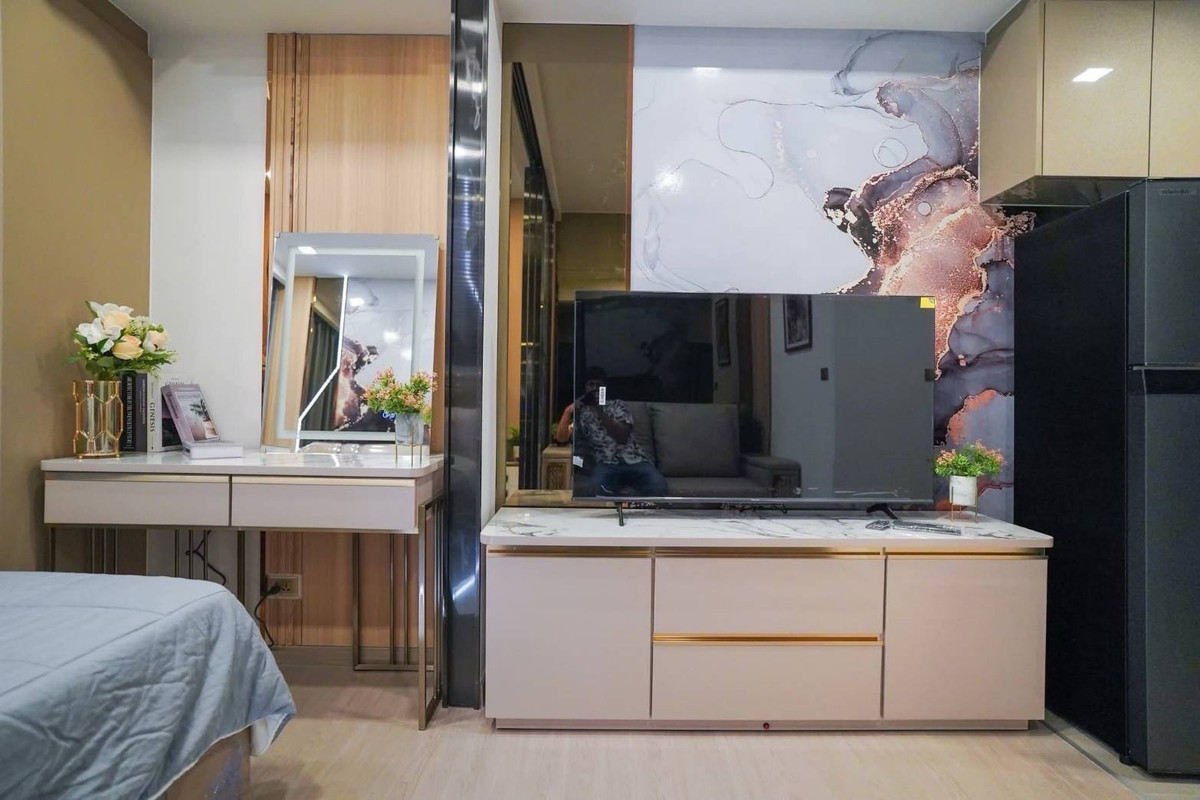 ให้เช่าคอนโดพระราม 9 เพชรบุรีตัดใหม่ RCA : ให้เช่าด่วนคอนโด One9Five Asoke-Rama9 อาคาร A ชั้น 15 วิวเมือง ขนาด 27.5 ตร.ม. ราคา 20,000 บาท