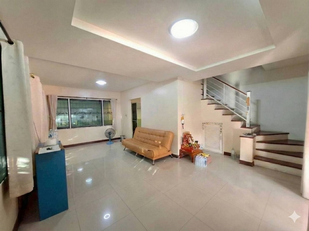 For SaleTownhomePathum Thani,Rangsit, Thammasat : 2-story townhouse for sale, corner house, 3 bedrooms, Pruksa Ville Village 16-1, next to Rangsit-Nakhon Nayok Road, near Future Park Rangsit.
