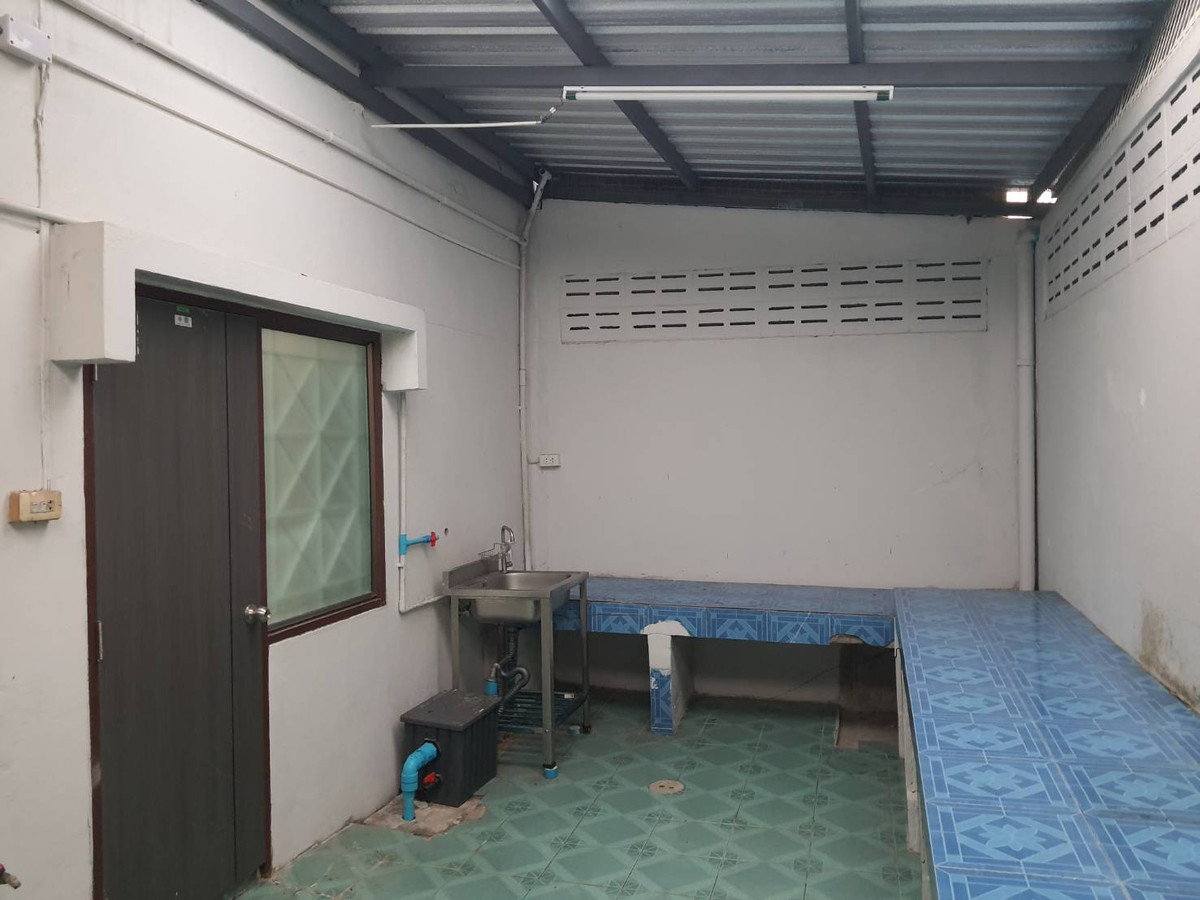 For RentShop HouseNonthaburi, Bang Yai, Bangbuathong : Commercial building for rent, 2 units, Bang Yai City Soi 6 | near MRT Bang Yai Market, only 500 m.