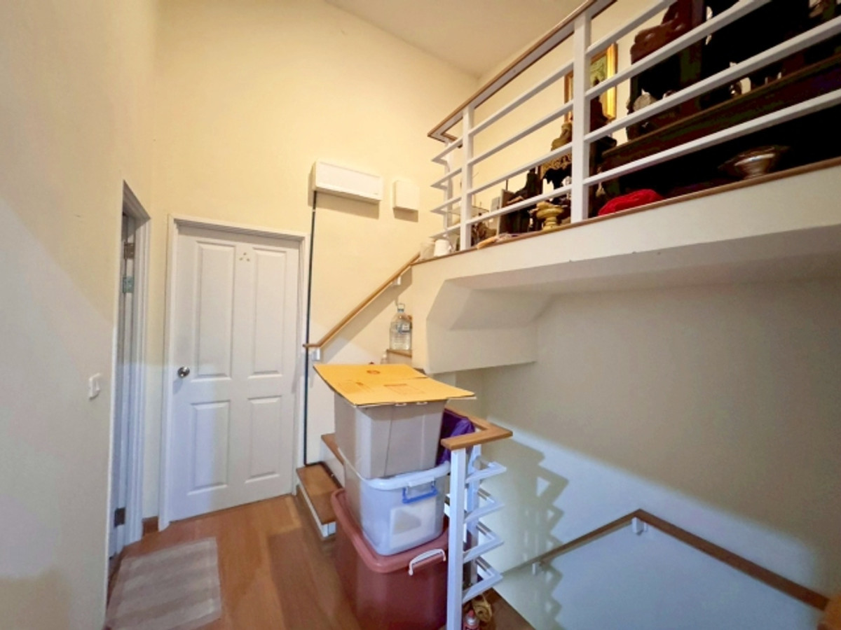 ขายทาวน์โฮมเกษตร นวมินทร์ ลาดปลาเค้า : ขาย ทาวน์เฮ้าส์ 2 ชั้น โกลเด้น ทาวน์ 3 ลาดพร้าว เกษตรนวมินทร์ 21.7 ตรว 117 ตรม 4 นอน 3 น้ำ บ้านหลังมุม