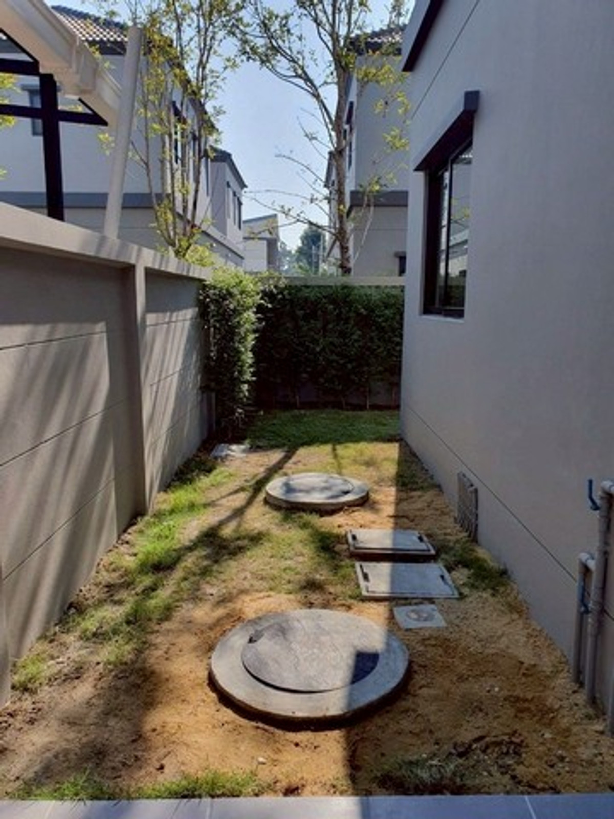 ให้เช่าทาวน์โฮมพระราม 5 ราชพฤกษ์ บางกรวย : ให้เช่า บ้านแฝดหลังมุม โครงการวี คอมพาวด์ ราชพฤกษ์-ปิ่นเกล้า หลังมุม 2 ชั้น เฟอร์ครบ ใกล้เซ็นทรัล เวสต์วิลล์