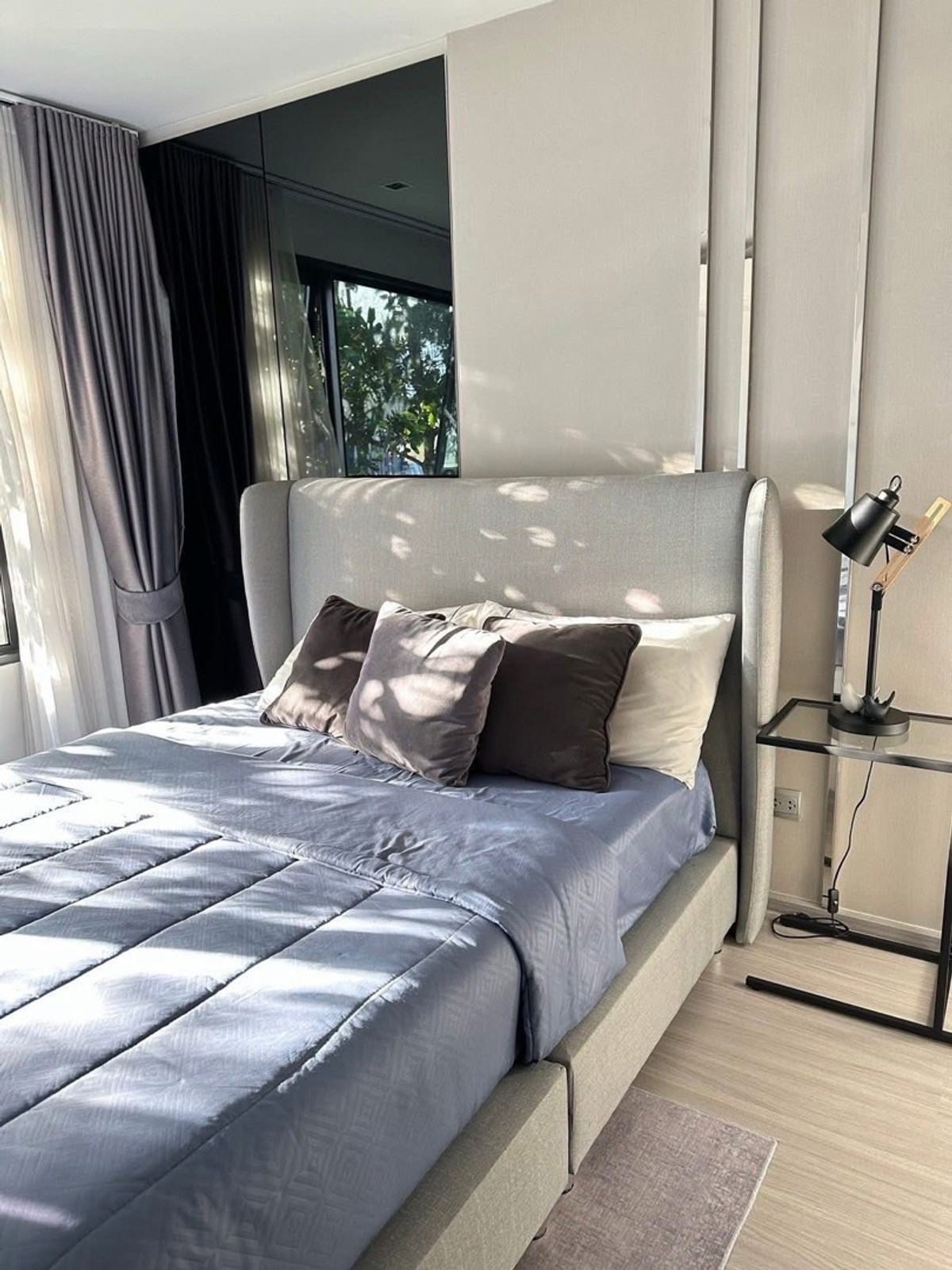 ให้เช่าคอนโดลาดพร้าว เซ็นทรัลลาดพร้าว : ให้เช่า คอนโด Life ลาดพร้าว ขนาดห้อง : 75 ตร.ม ชั้น : 11 ตึก/อาคาร : B 2ห้องนอน2ห้องนำ้ ราคา : 35,000 บาท สถานที่ใกล้เคียง : ติด bts สถานีห้าแยกลาดพร้าว