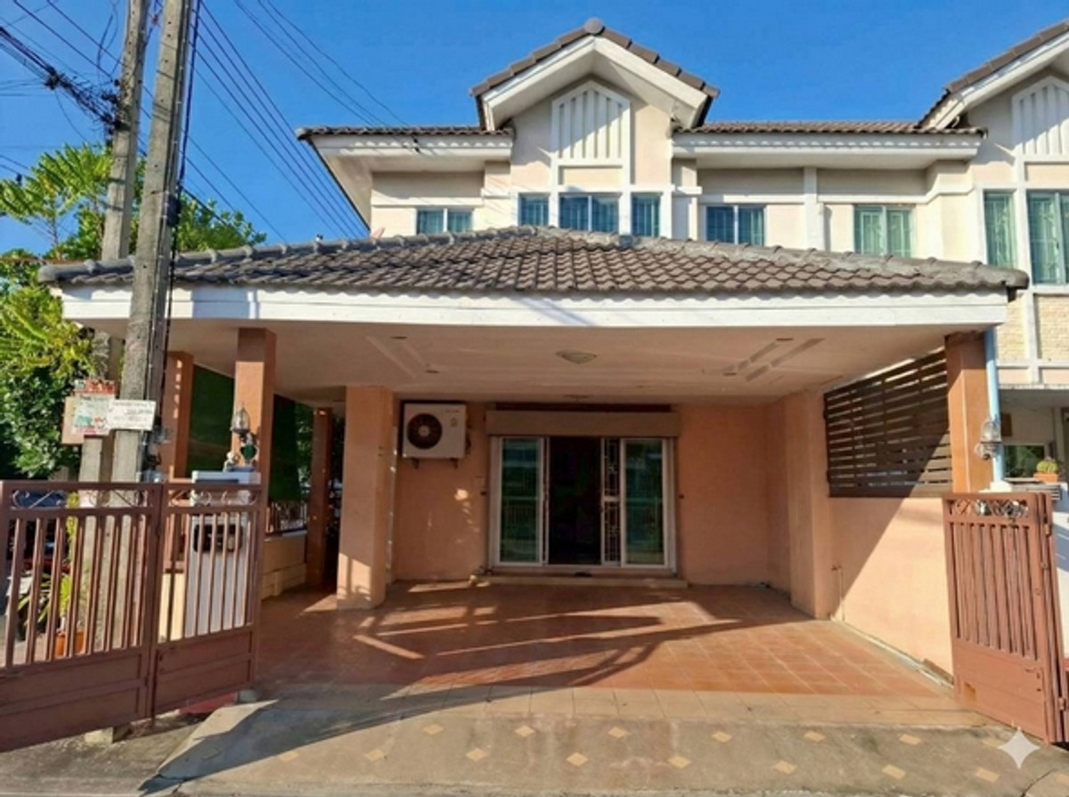 For SaleTownhomePathum Thani,Rangsit, Thammasat : 2-story townhouse for sale, corner house, 3 bedrooms, Pruksa Ville Village 16-1, next to Rangsit-Nakhon Nayok Road, near Future Park Rangsit.