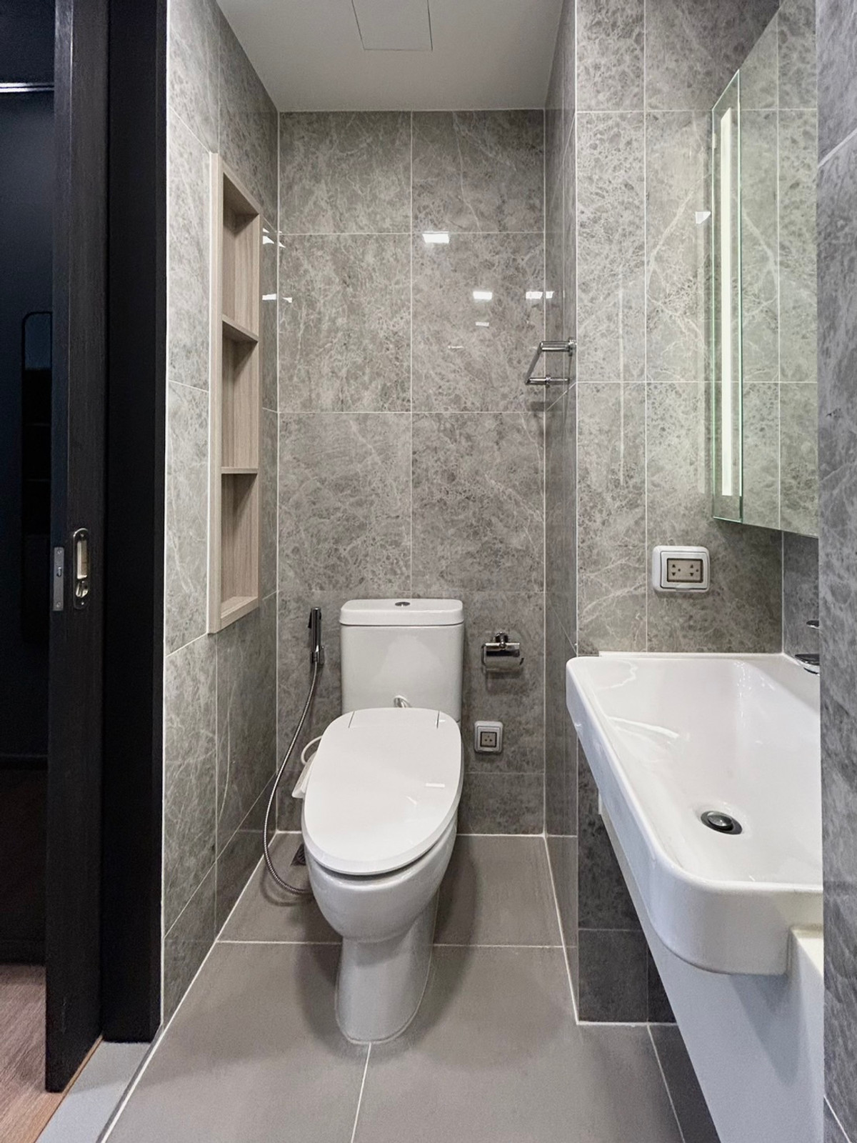 For RentCondoAri,Anusaowaree : Condo for rent Noble Around Ari 1 bedroom 26 sq m. 2nd floor, Building Y, new condition.