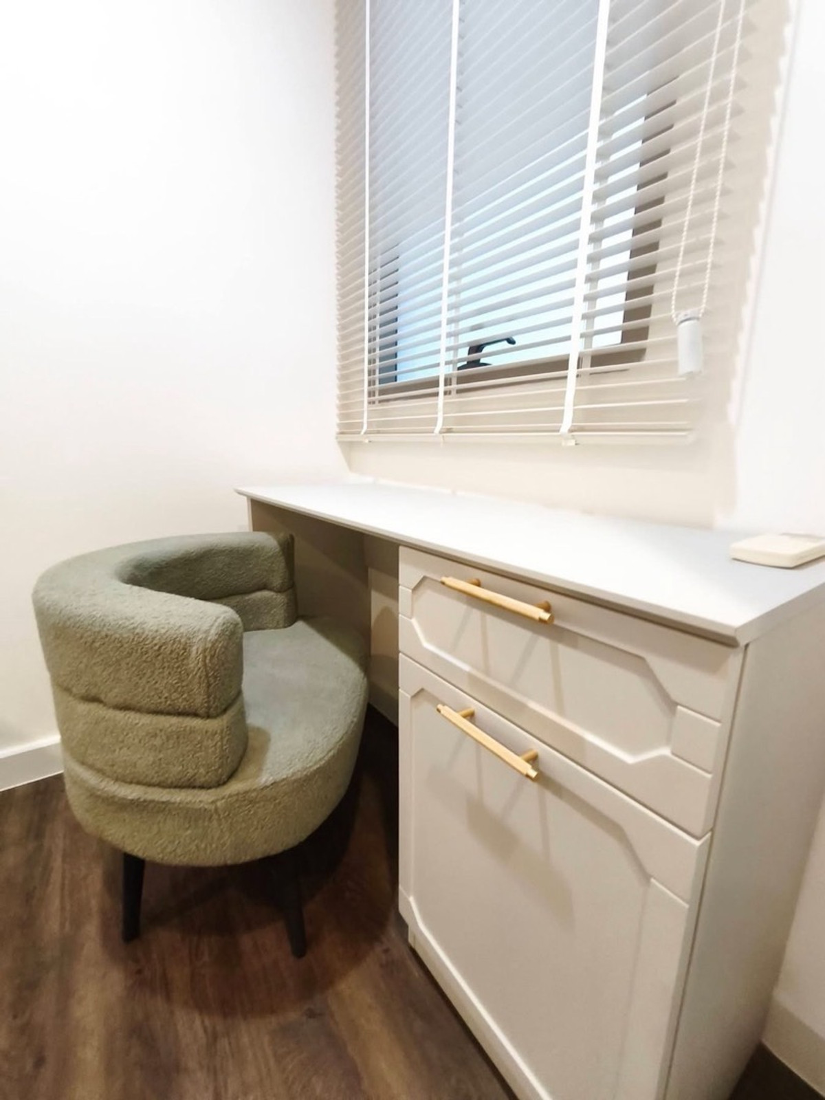 ให้เช่าคอนโดพระราม 3 สาธุประดิษฐ์ : เช่า Starview ( สตาร์วิว พระราม 3 )🛏️ 2 ห้องนอน 🛁 2 ห้องน้ำ 🛋️ 1 ห้องนั่งเล่น ขนาด 77 ตรม. อาคารเดียว ชั้น 19 🌅 วิวเมือง ✨ ราคา 32,000 บาท ✨ 