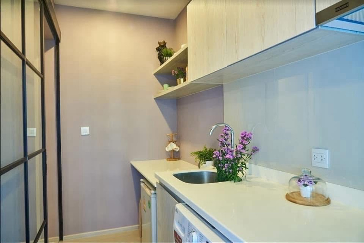 ให้เช่าคอนโดพระราม 9 เพชรบุรีตัดใหม่ RCA : ให้เช่า Life Asoke Rama9 (ไลฟ์ อโศก พระราม9) 1 ห้องนอน 1ห้องน้ำ (1bed plus) 30 ตรม.  ตึก A ชั้น 14 วิวเมืองสวย เฟอร์และเครื่องใช้ไฟฟ้าครบ 19,000 บาท