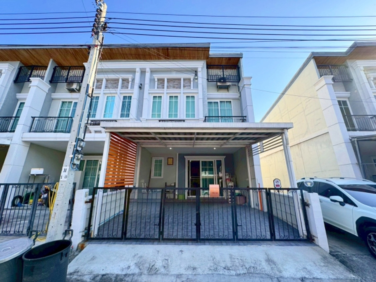 ขายทาวน์โฮมเกษตร นวมินทร์ ลาดปลาเค้า : ขาย ทาวน์เฮ้าส์ 2 ชั้น โกลเด้น ทาวน์ 3 ลาดพร้าว เกษตรนวมินทร์ 21.7 ตรว 117 ตรม 4 นอน 3 น้ำ บ้านหลังมุม