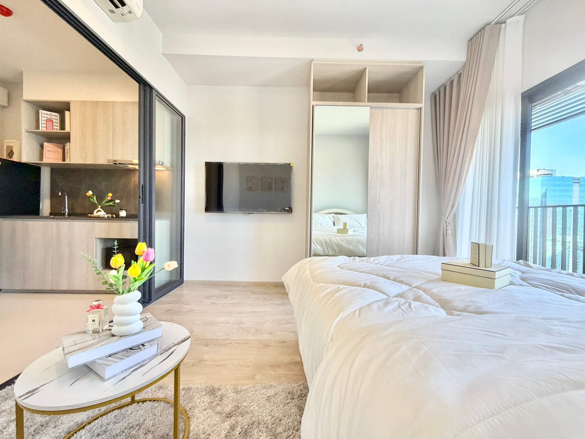 ให้เช่าคอนโดพระราม 9 เพชรบุรีตัดใหม่ RCA : เหมาะสำหรับลูกค้าที่ต้องการห้องใหม่ ส่วนกลางเริ่ด  ใกล้Bts พระโขนง Airport Link รามคำแหง