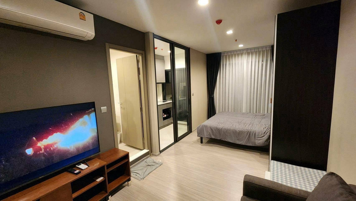 For RentCondoRama9, Petchburi, RCA : For rent: Life Asoke Hype (Life Asoke Hype) 1 bedroom, 1 bathroom, main building, 27 sq m., 25th floor, city view, complete with furniture and appliances, 17,000 baht.