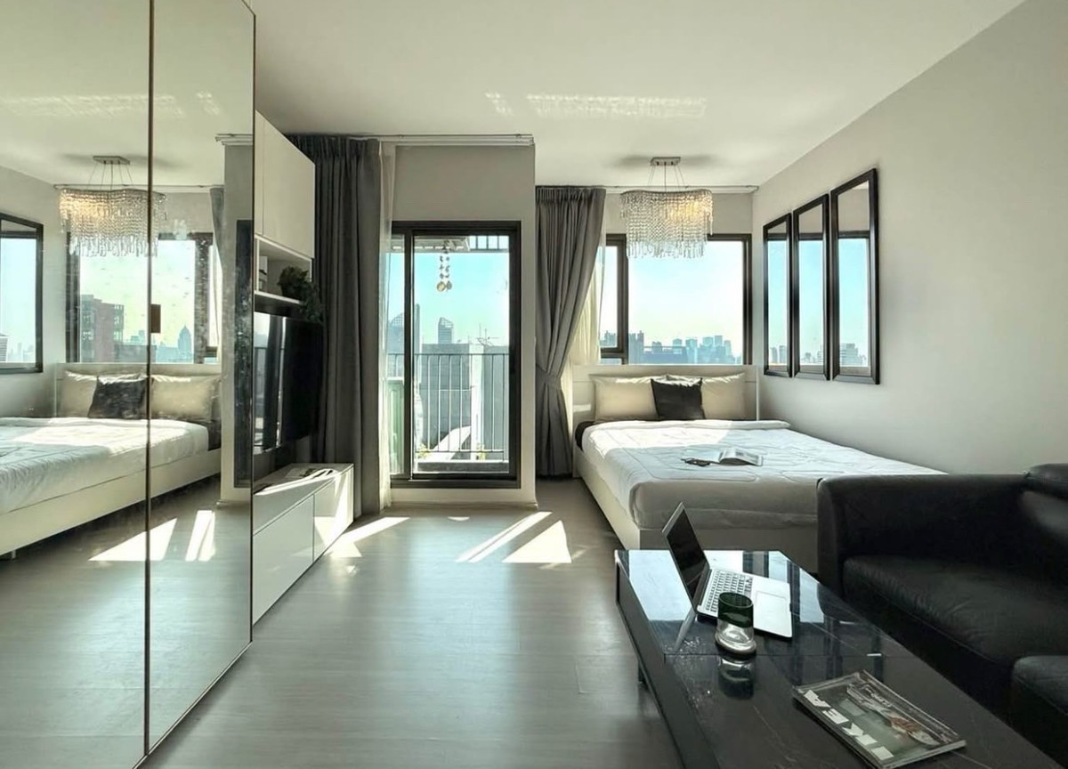 For RentCondoRama9, Petchburi, RCA : For rent: Life Asoke Rama9 (Life Asoke Rama 9) 1 bedroom, 1 bathroom (1bed plus) 27 sq m. Building A, 40th floor, beautiful city view, complete furniture and appliances, 19,000 baht.