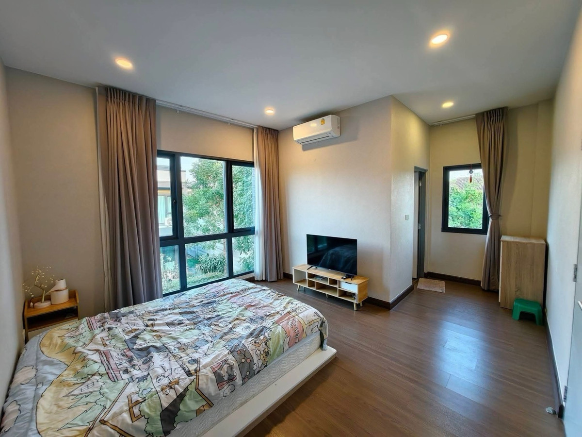 For RentHouseLadkrabang, Suwannaphum Airport : Luxury house for rent, The City Sukhumvit-On Nut.