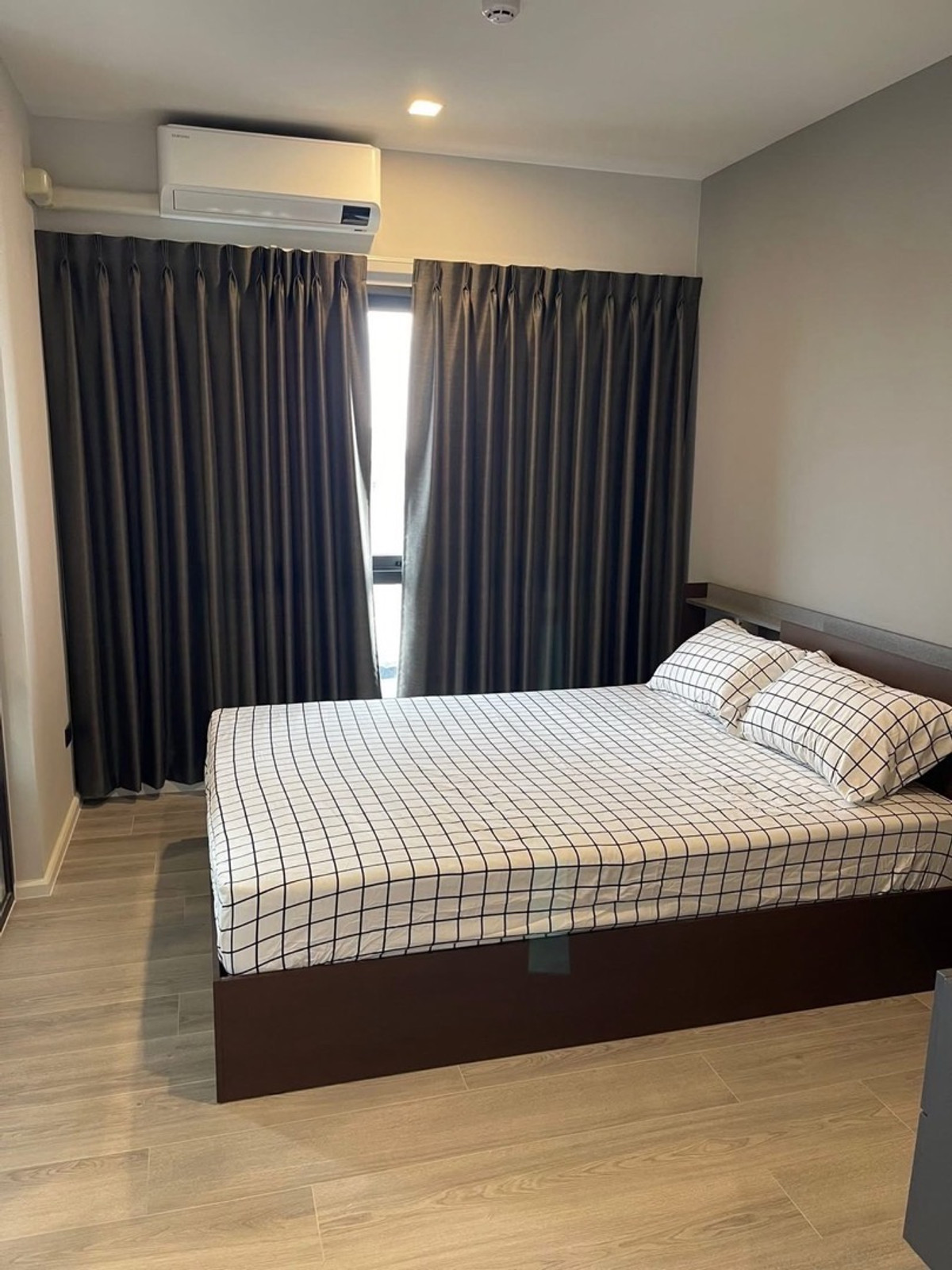 ให้เช่าคอนโดพระราม 3 สาธุประดิษฐ์ : เช่า The key rama 3 ( เดอะ คีย์ พระราม 3 )🛏️ 1 ห้องนอน 🛁 1 ห้องน้ำ 🛋️ 1 ห้องนั่งเล่น ขนาด 30 ตรม. อาคารเดียว ชั้น 15 🌅 วิวเมือง ✨ ราคา 16,000 บาท ✨ 