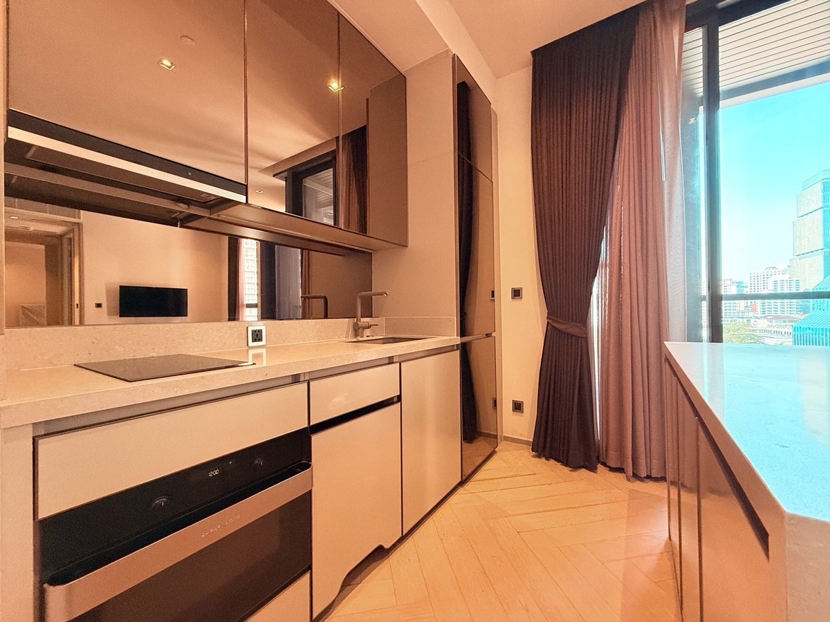 For RentCondoSathorn, Narathiwat : The Reserve Sathorn for rent, 1 bedroom, 50 sq m, ready to move in.