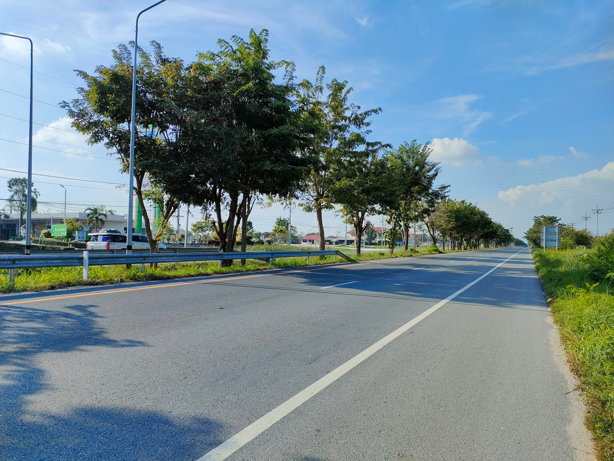 For SaleLandNakhon Sawan : Land for sale in Nakhon Sawan, next to Asia 1 Road (Phahon Yothin), Nakhon Sawan inbound side.