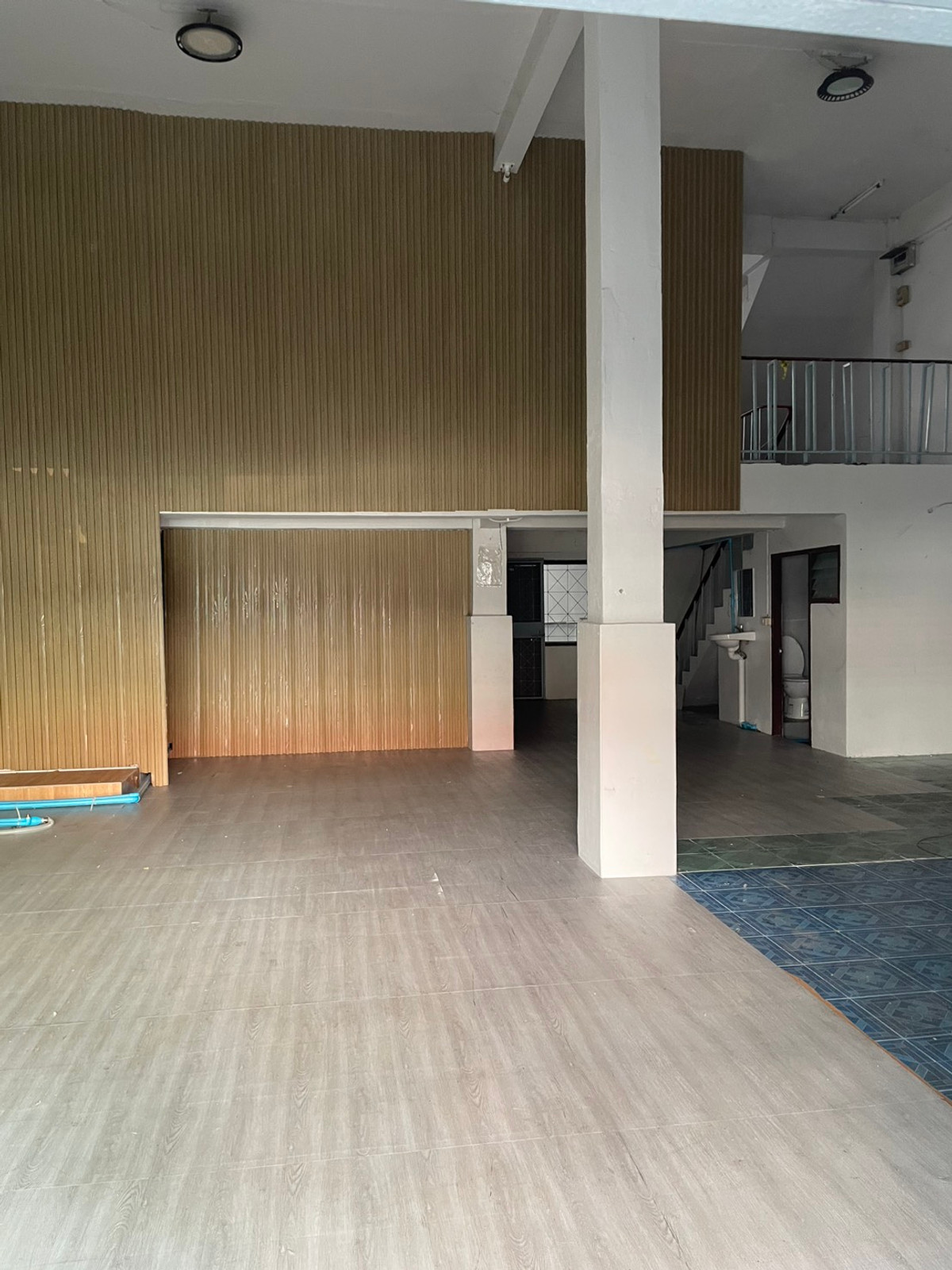 For RentShop HouseNonthaburi, Bang Yai, Bangbuathong : Commercial building for rent, 2 units, Bang Yai City Soi 6 | near MRT Bang Yai Market, only 500 m.