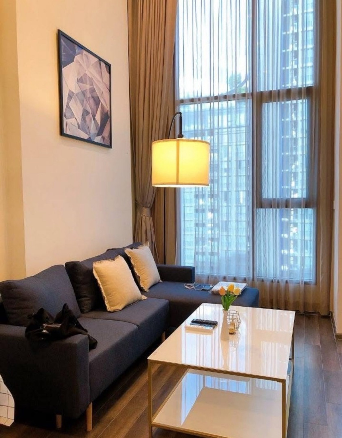 ให้เช่าคอนโดพระราม 9 เพชรบุรีตัดใหม่ RCA : ให้เช่า Knightsbridge space rama9 (ไนท์ บริดจ์ สเปซ พระราม9) Duplex 1ห้องนอน 1ห้องน้ำ (1bed 1bath) 38 ตรม.  ตึก หลัก ชั้น 16 วิวเมือง เฟอร์และเครื่องใช้ไฟฟ้าครบ 30,000 บาท