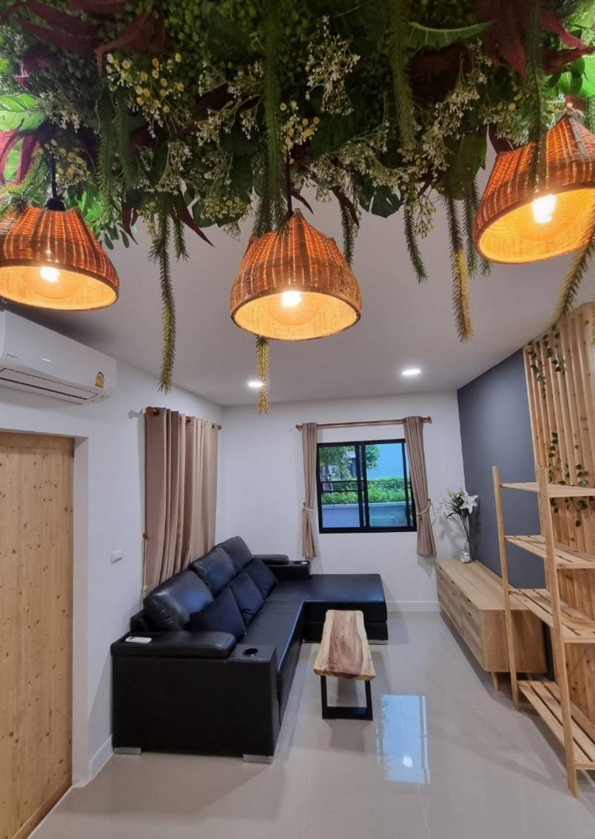 ให้เช่าทาวน์โฮมนวมินทร์ รามอินทรา : 19/02/2026, บ้านใหม่พร้อมอยู่ 3 นอน 2 น้ำ หลังมุม ใกล้ BTS สายหยุด เช่าพร้อมเฟอร์ฯ ครบ ติดสระว่ายน้ำ และฟิตเนส เดิน 10 ก้าวถึง!