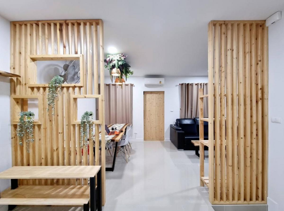 ให้เช่าทาวน์โฮมนวมินทร์ รามอินทรา : 19/02/2026, บ้านใหม่พร้อมอยู่ 3 นอน 2 น้ำ หลังมุม ใกล้ BTS สายหยุด เช่าพร้อมเฟอร์ฯ ครบ ติดสระว่ายน้ำ และฟิตเนส เดิน 10 ก้าวถึง!