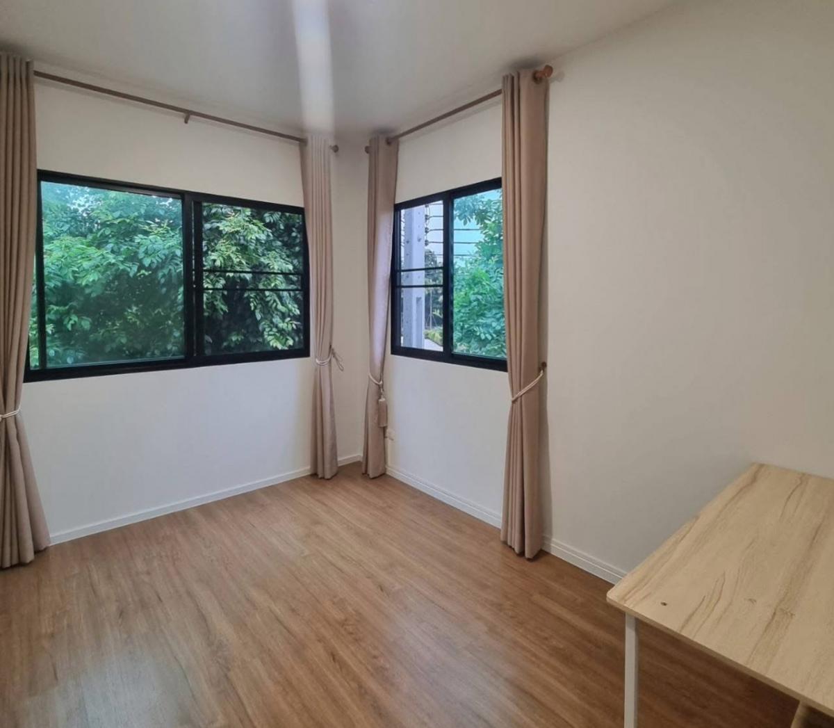 ให้เช่าทาวน์โฮมนวมินทร์ รามอินทรา : 19/02/2026, บ้านใหม่พร้อมอยู่ 3 นอน 2 น้ำ หลังมุม ใกล้ BTS สายหยุด เช่าพร้อมเฟอร์ฯ ครบ ติดสระว่ายน้ำ และฟิตเนส เดิน 10 ก้าวถึง!