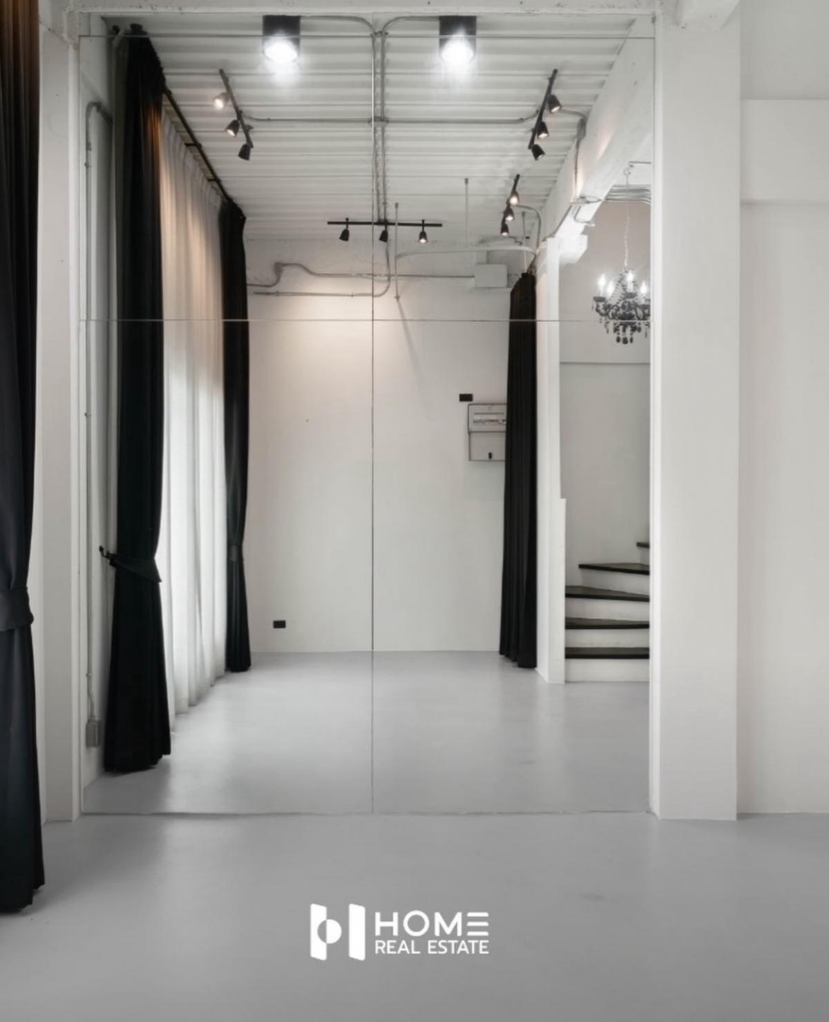 ขายทาวน์โฮมเลียบทางด่วนรามอินทรา : 28/02/2026, บ้านสวย 3 ห้องนอน พร้อมพื้นที่กว้าง 210 ตรม. ใกล้แยกลาดพร้าว เช่า 39,000 บ./ด. ขาย 4.88 ล้าน ตอบโจทย์ทุกไลฟ์สไตล์