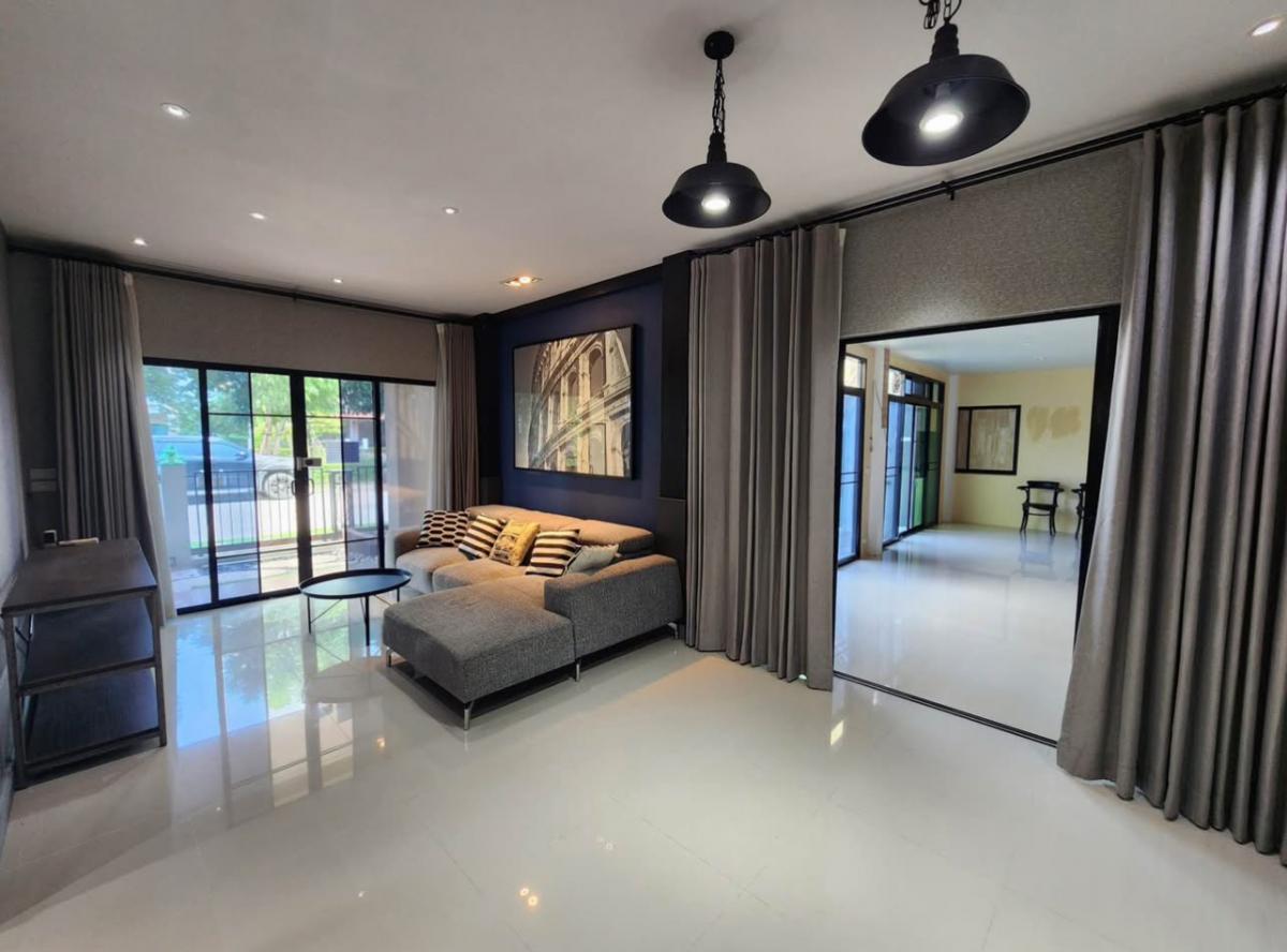 For SaleHouseMin Buri, Romklao : For rent or sale, 2 detached houses, complete addition, 7 bedrooms, near Chatuchot Expressway. The Ricco Residence Wongwaen-Chatuchot, good price, fully furnished, ready to move in!