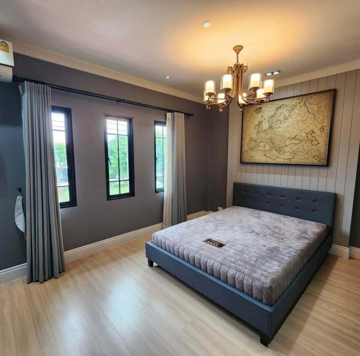 For SaleHouseMin Buri, Romklao : For rent or sale, 2 detached houses, complete addition, 7 bedrooms, near Chatuchot Expressway. The Ricco Residence Wongwaen-Chatuchot, good price, fully furnished, ready to move in!