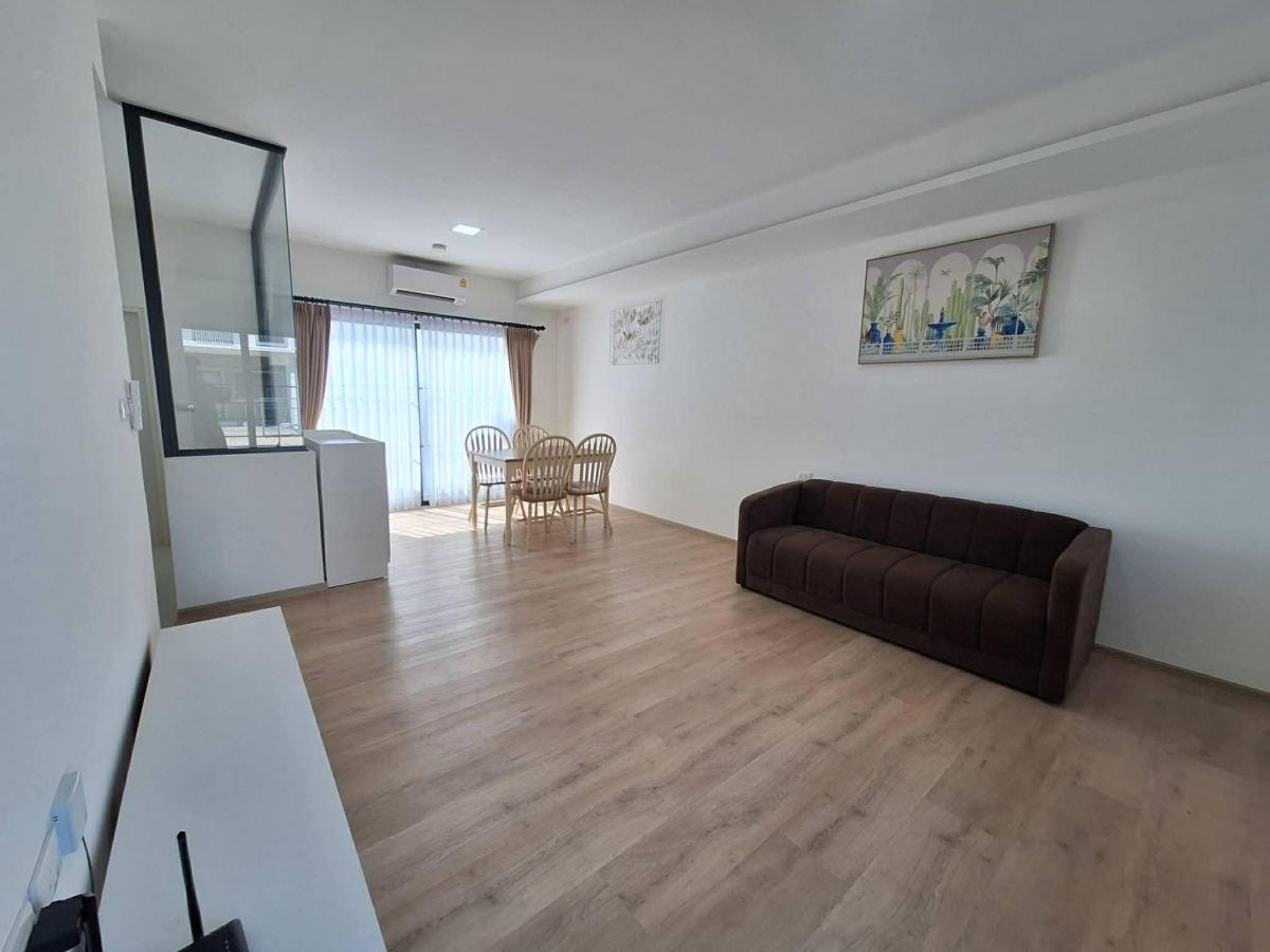 ขายทาวน์โฮมบางนา แบริ่ง ลาซาล : 03/04/2026, เช่าหรือซื้อ Villaggio 3 ศรีนครินทร์-บางนา บ้านใหม่ 3 นอน 3 น้ำ พร้อมอยู่ 
ใกล้เมกาบางนา เริ่มต้น 30,000 บาท/เดือน หรือ 4.89 ล้านเท่านั้น! 0642748883